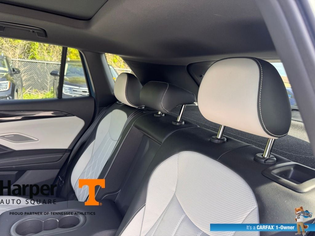 2025 Volkswagen Tiguan 2.0T SEL R-Line