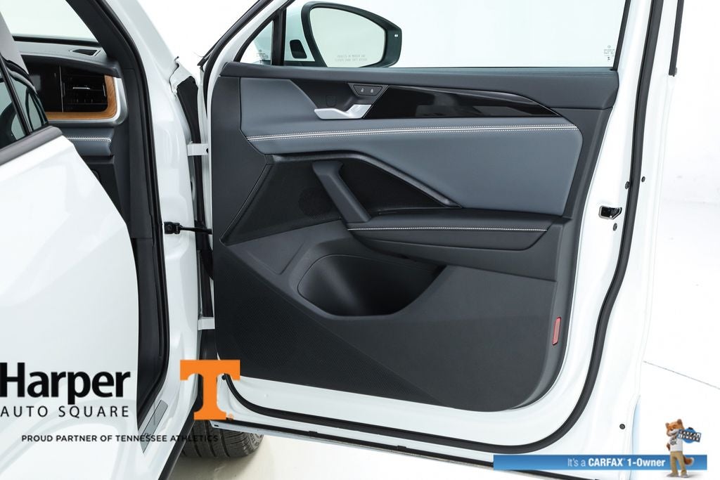 2025 Volkswagen Tiguan 2.0T SEL R-Line