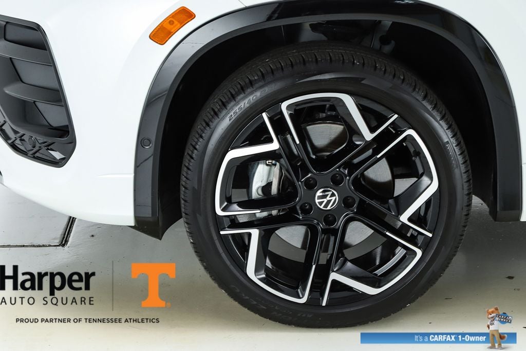 2025 Volkswagen Tiguan 2.0T SEL R-Line
