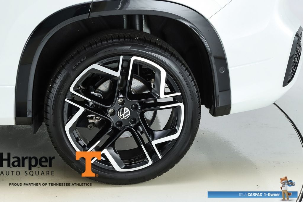 2025 Volkswagen Tiguan 2.0T SEL R-Line
