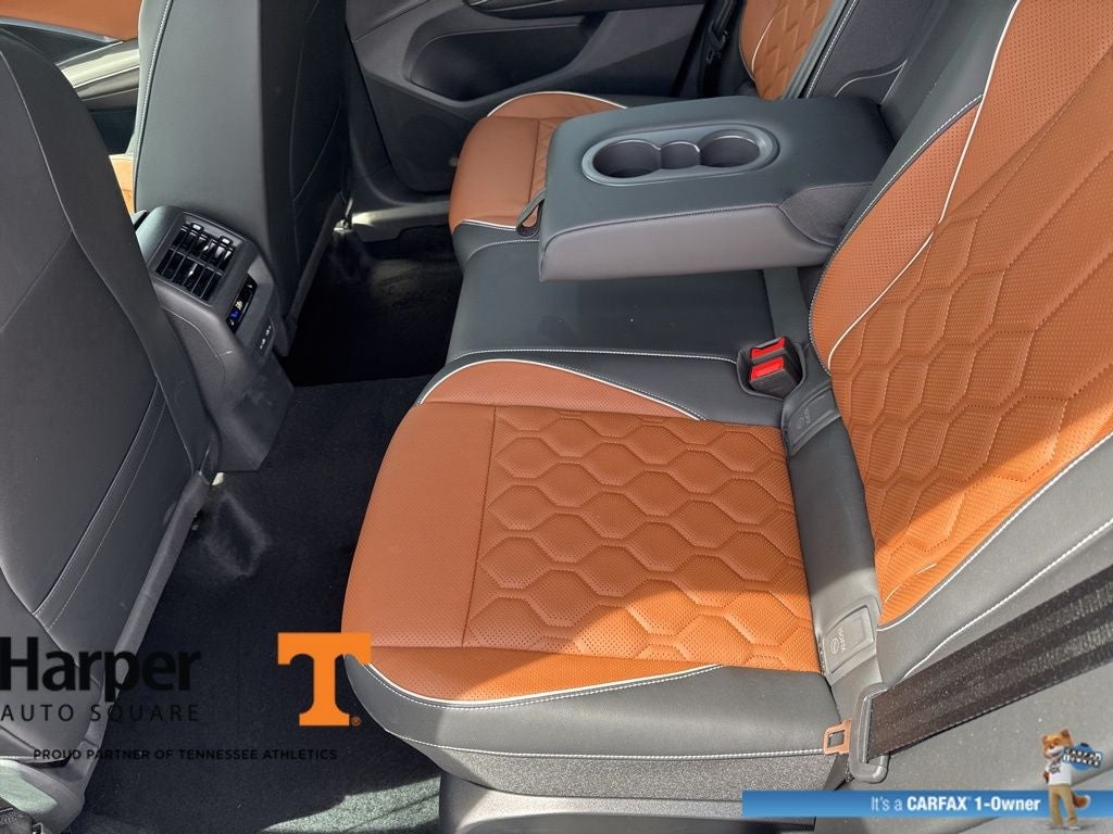 2025 Volkswagen Tiguan 2.0T SEL R-Line