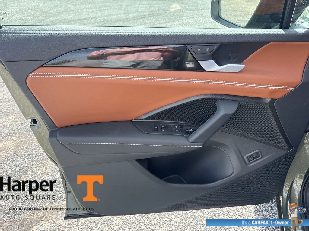 2025 Volkswagen Tiguan 2.0T SEL R-Line