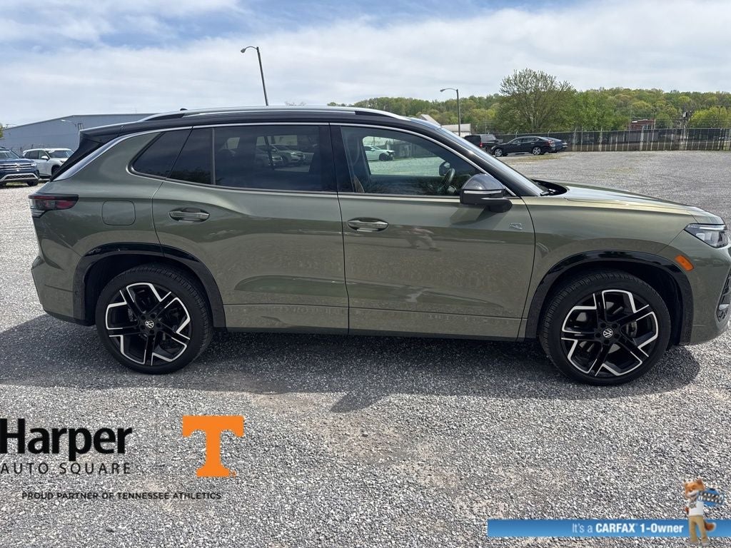 2025 Volkswagen Tiguan 2.0T SEL R-Line