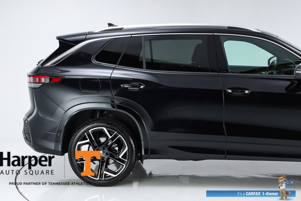 2025 Volkswagen Tiguan 2.0T SEL R-Line