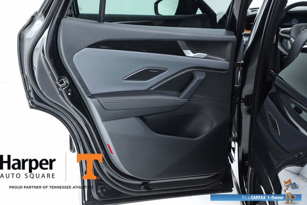 2025 Volkswagen Tiguan 2.0T SEL R-Line