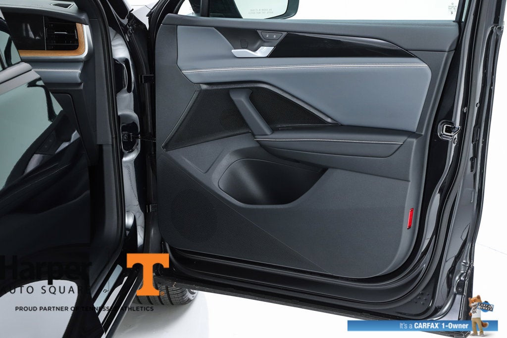 2025 Volkswagen Tiguan 2.0T SEL R-Line