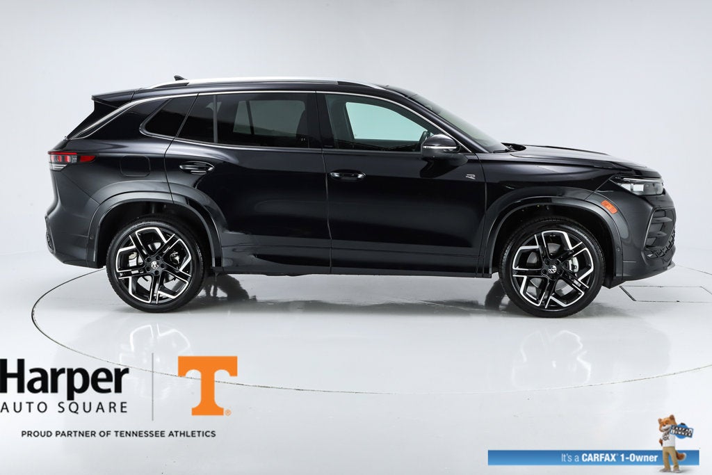 2025 Volkswagen Tiguan 2.0T SEL R-Line