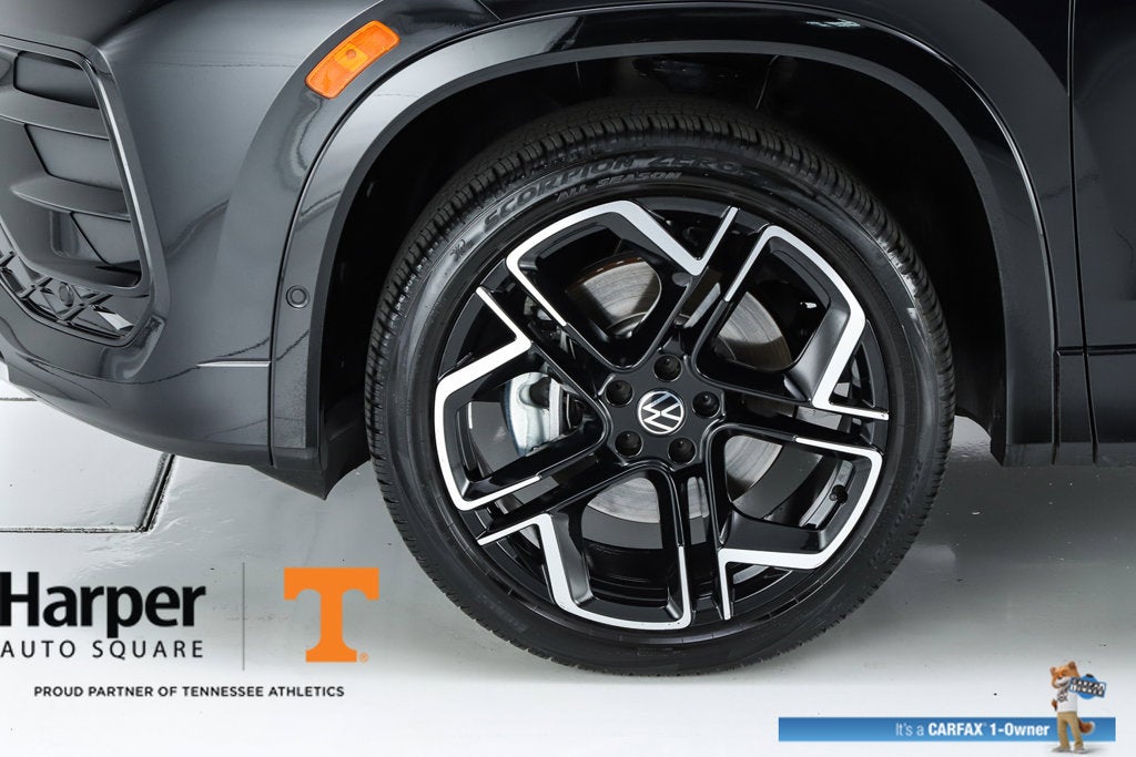 2025 Volkswagen Tiguan 2.0T SEL R-Line