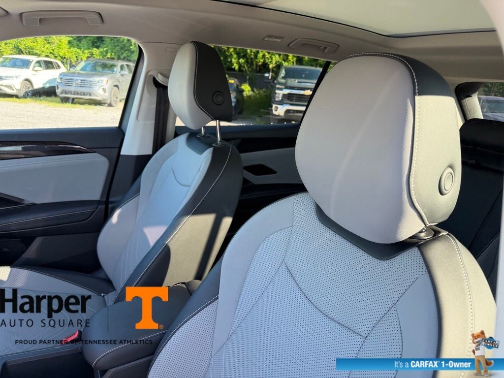 2025 Volkswagen Tiguan 2.0T SE