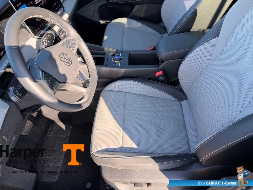 2025 Volkswagen Tiguan 2.0T SE