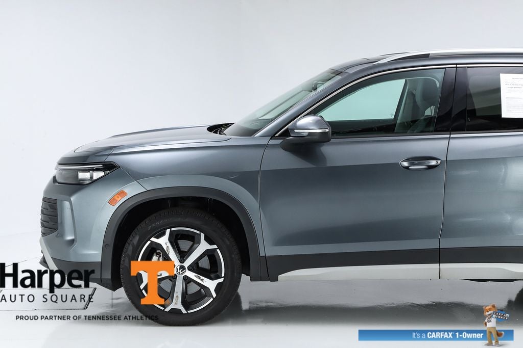 2025 Volkswagen Tiguan 2.0T SE