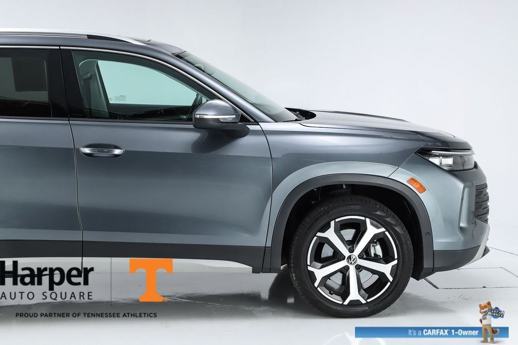 2025 Volkswagen Tiguan 2.0T SE
