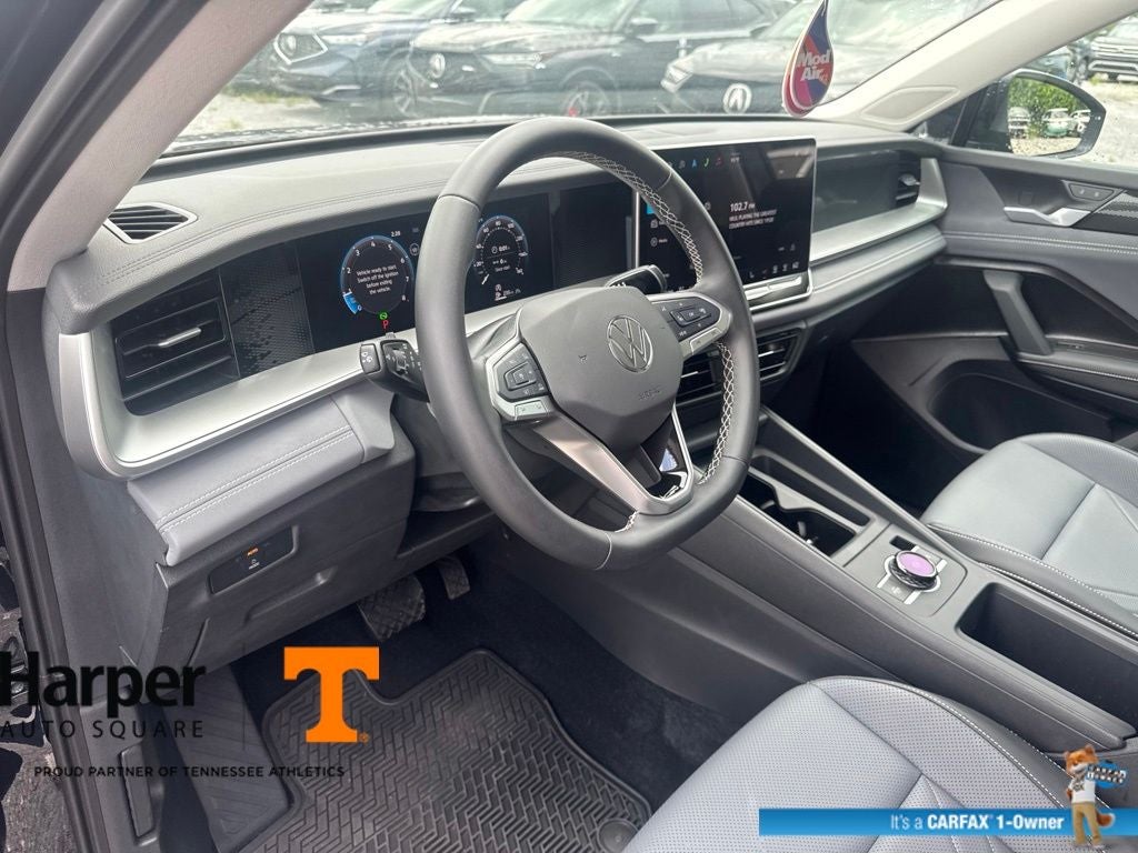 2025 Volkswagen Tiguan 2.0T SE