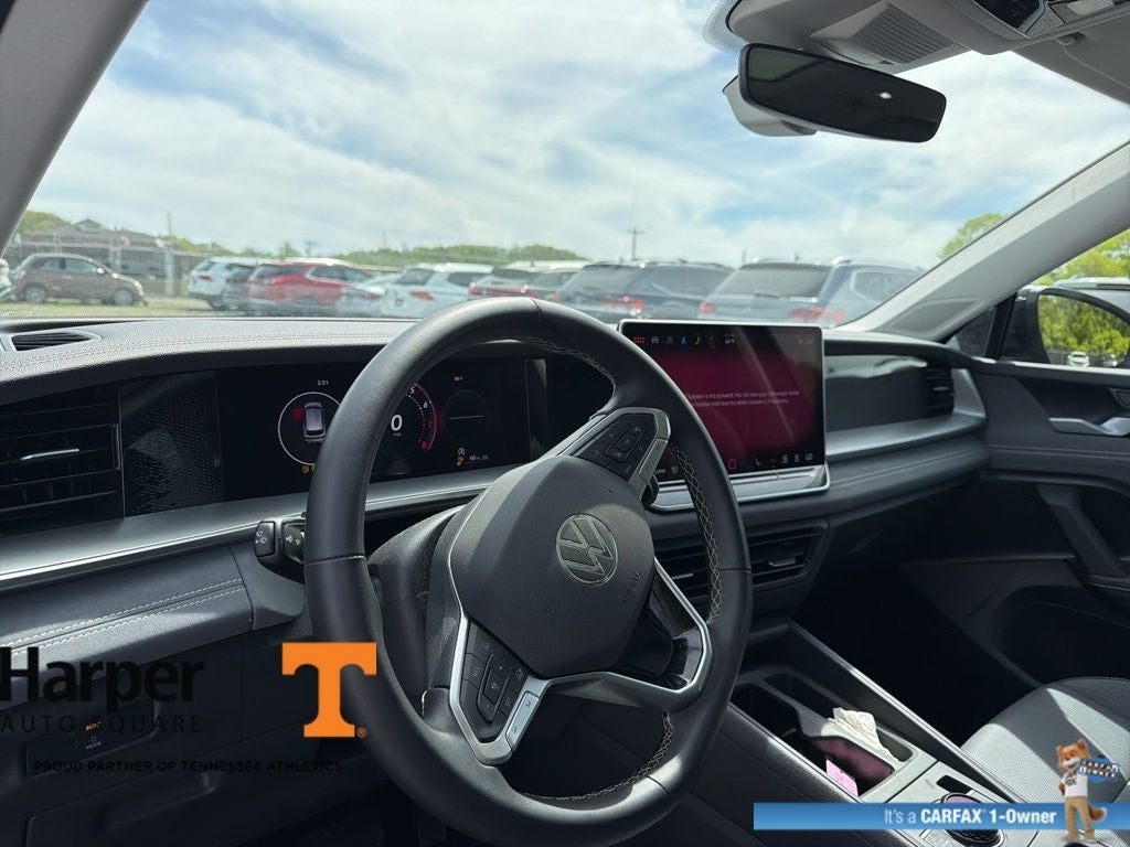 2025 Volkswagen Tiguan 2.0T SE