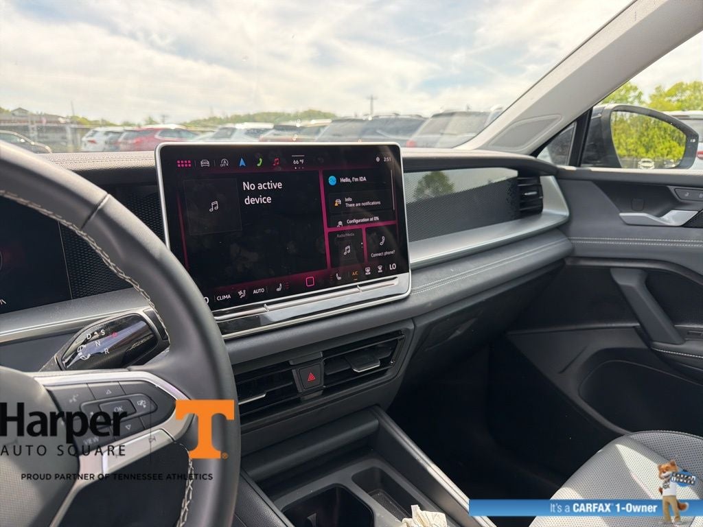 2025 Volkswagen Tiguan 2.0T SE