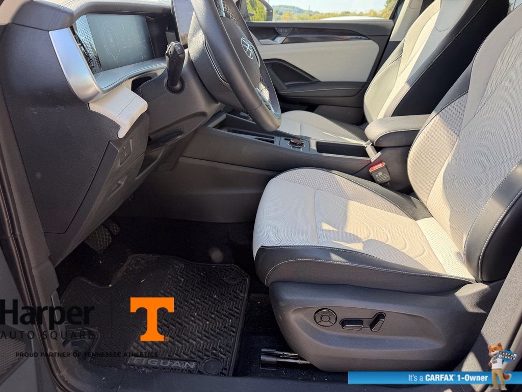 2025 Volkswagen Tiguan 2.0T SE
