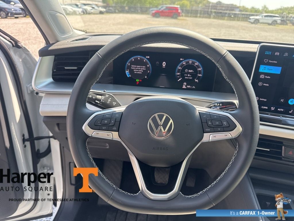 2025 Volkswagen Tiguan 2.0T SE