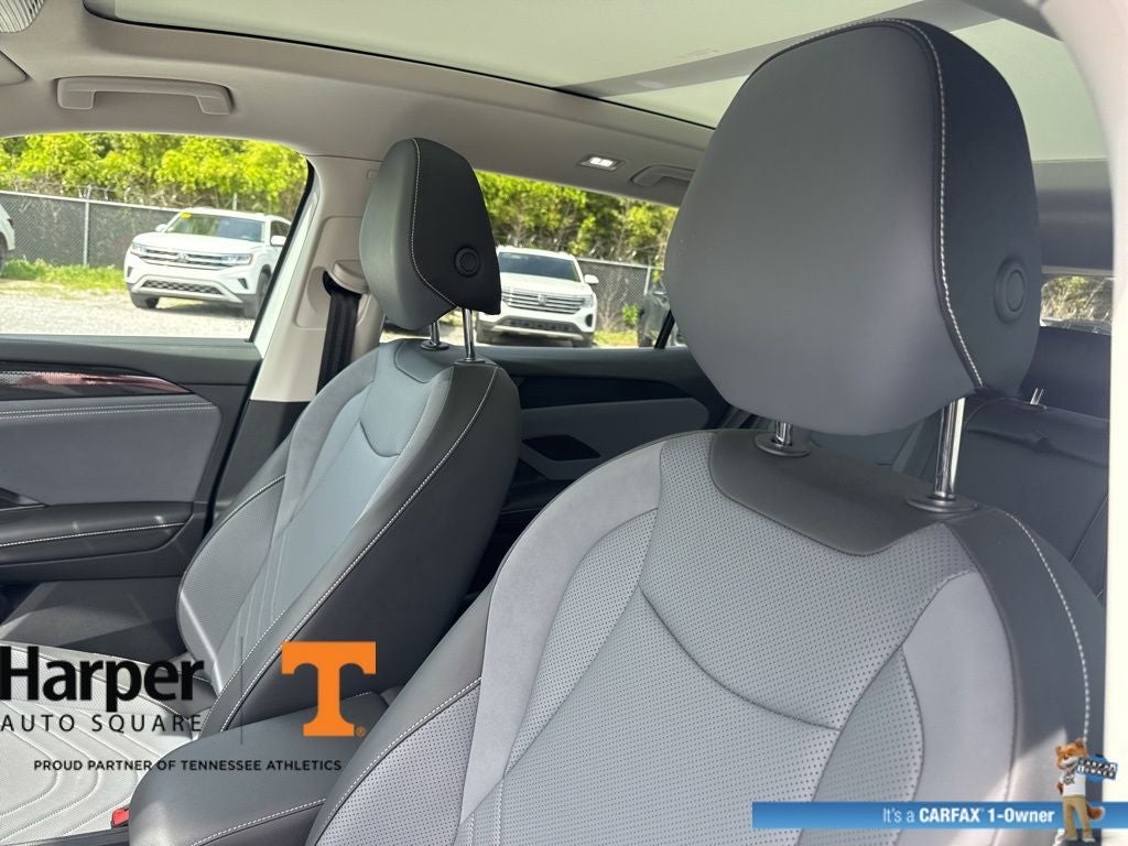 2025 Volkswagen Tiguan 2.0T SE