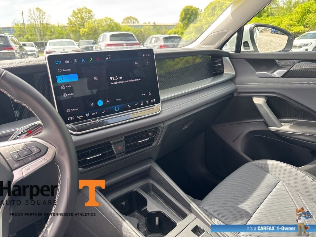 2025 Volkswagen Tiguan 2.0T SE