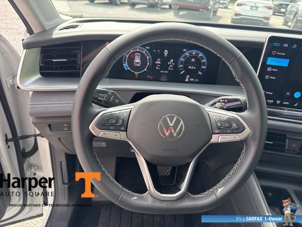 2025 Volkswagen Tiguan 2.0T SE