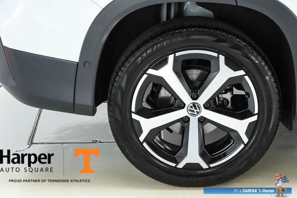 2025 Volkswagen Tiguan 2.0T SE