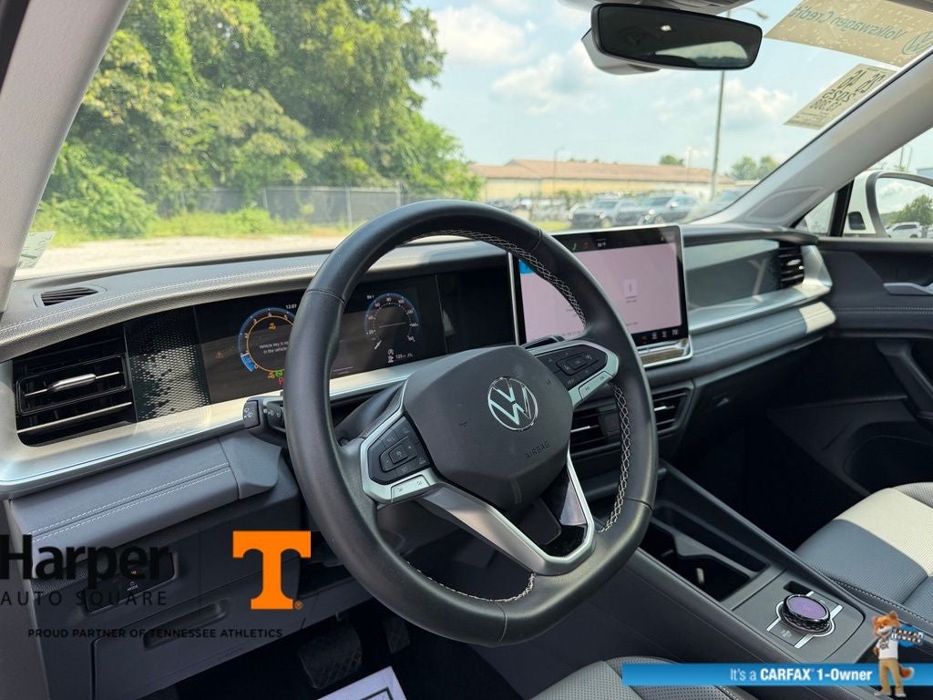 2025 Volkswagen Tiguan 2.0T SE