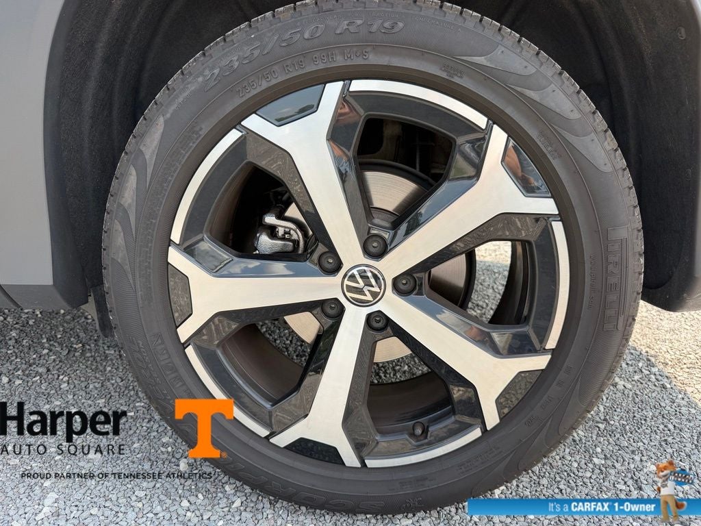 2025 Volkswagen Tiguan 2.0T SE