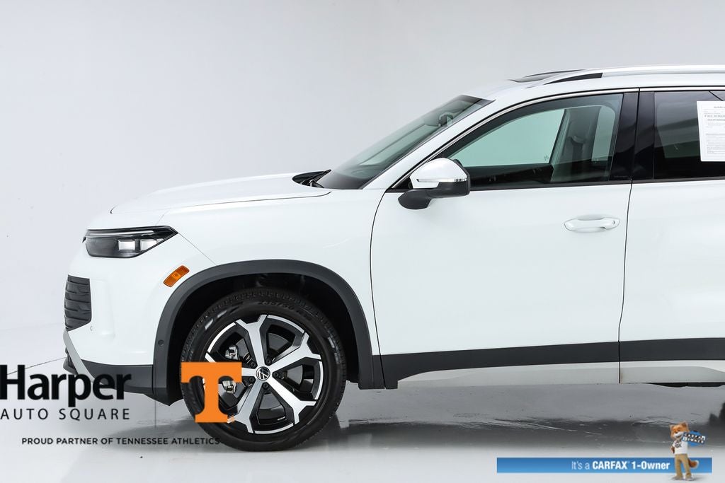 2025 Volkswagen Tiguan 2.0T SE