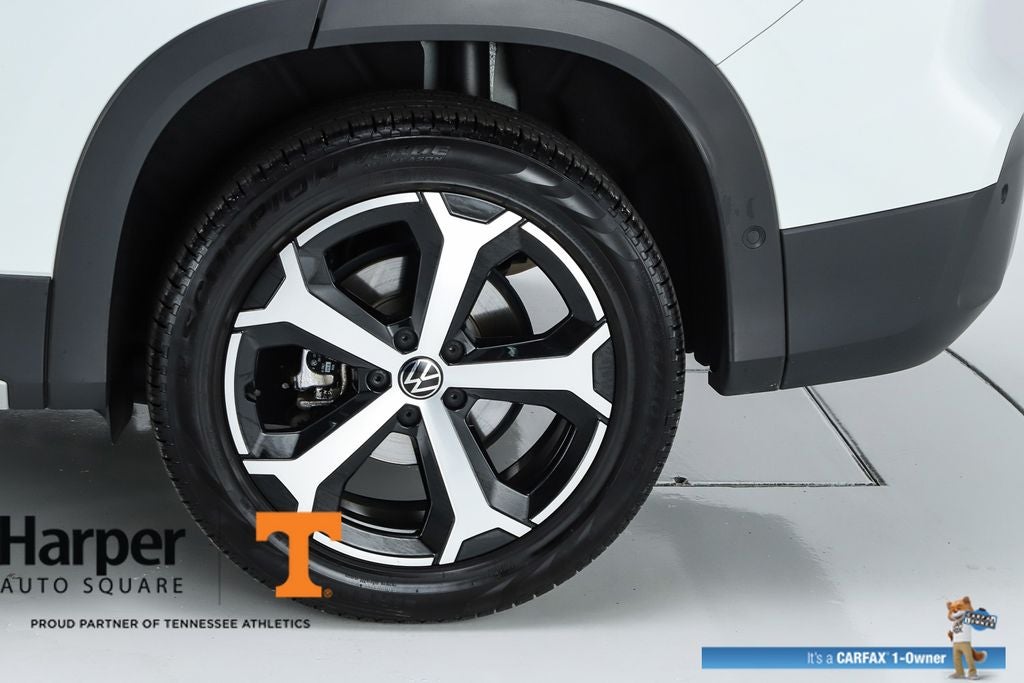 2025 Volkswagen Tiguan 2.0T SE