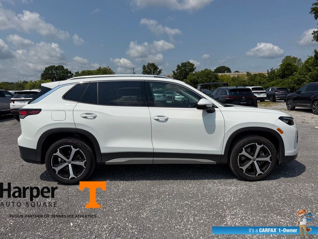 2025 Volkswagen Tiguan 2.0T SE