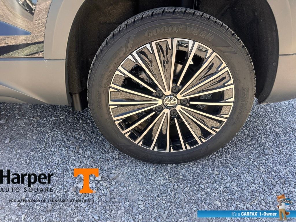 2025 Volkswagen Taos 1.5T SE