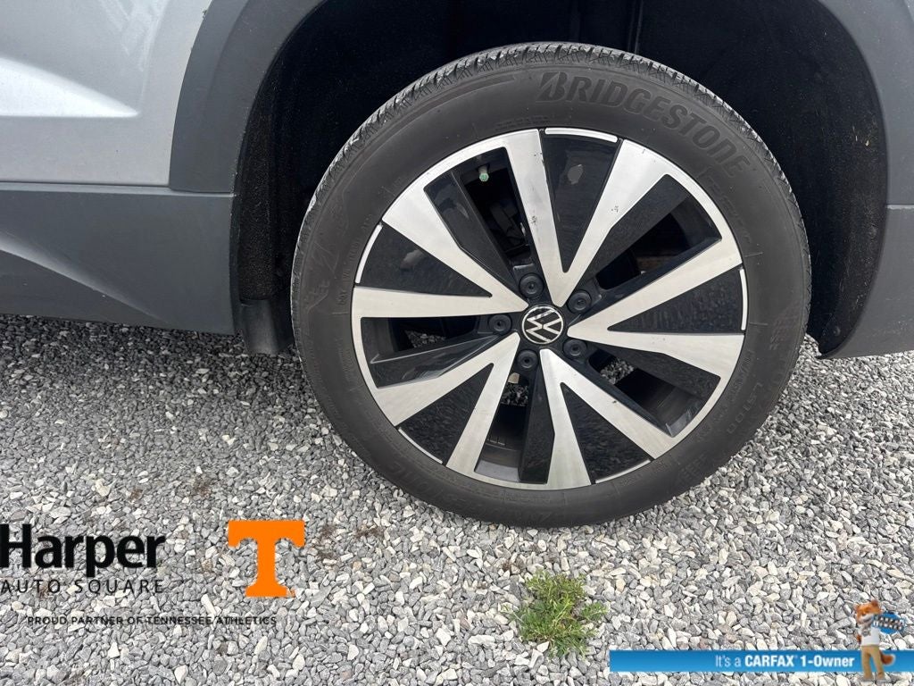 2024 Volkswagen Taos 1.5T SE