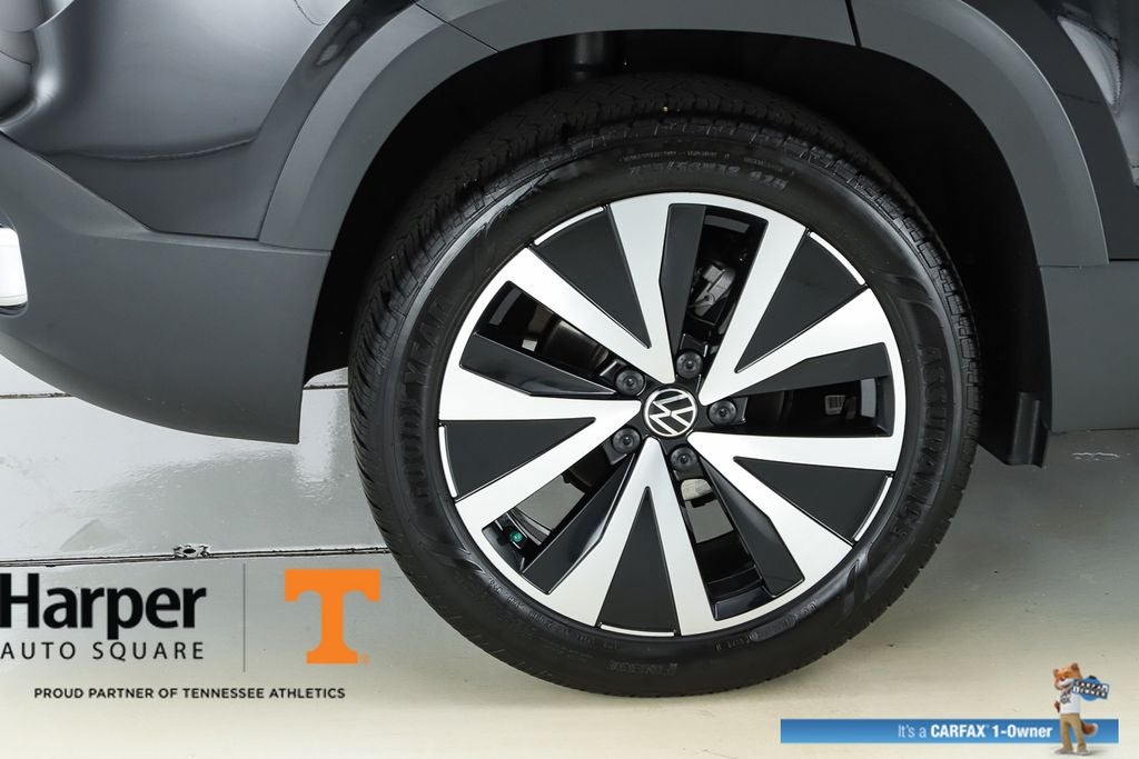 2024 Volkswagen Taos 1.5T SE