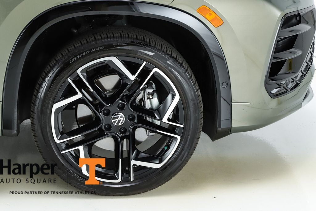 2026 Volkswagen Tiguan 2.0T SEL R-Line Turbo