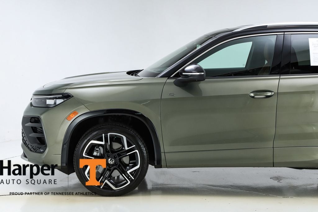 2026 Volkswagen Tiguan 2.0T SEL R-Line Turbo