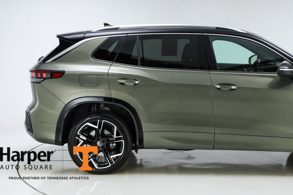 2026 Volkswagen Tiguan 2.0T SEL R-Line Turbo