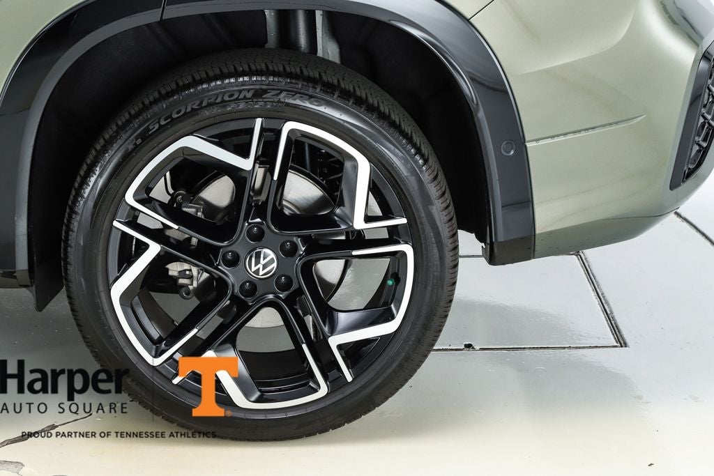 2026 Volkswagen Tiguan 2.0T SEL R-Line Turbo