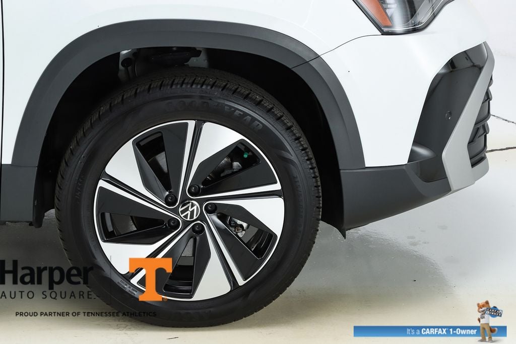 2025 Volkswagen Taos 1.5T SE