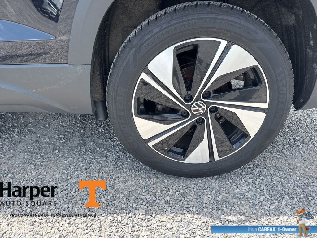 2025 Volkswagen Taos 1.5T SE