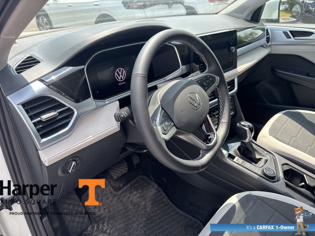 2025 Volkswagen Taos 1.5T SE