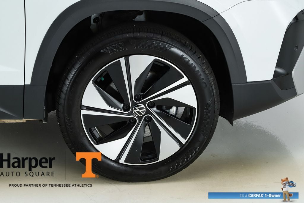2025 Volkswagen Taos 1.5T SE