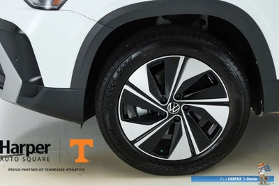 2025 Volkswagen Taos 1.5T SE