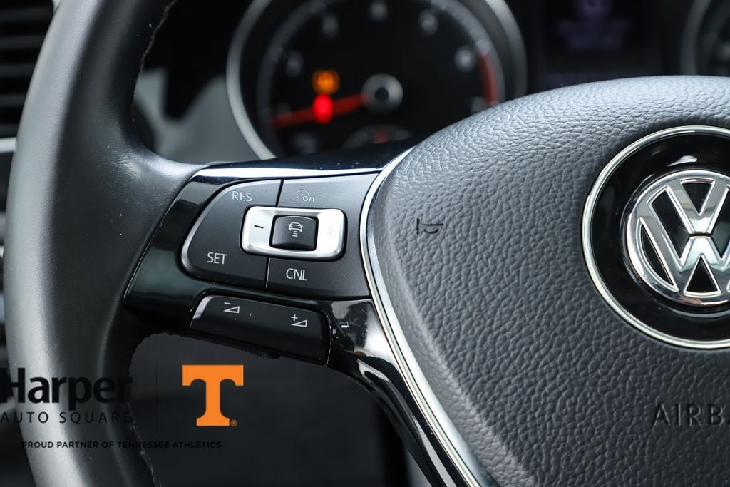 2017 Volkswagen Golf TSI SEL 4-Door
