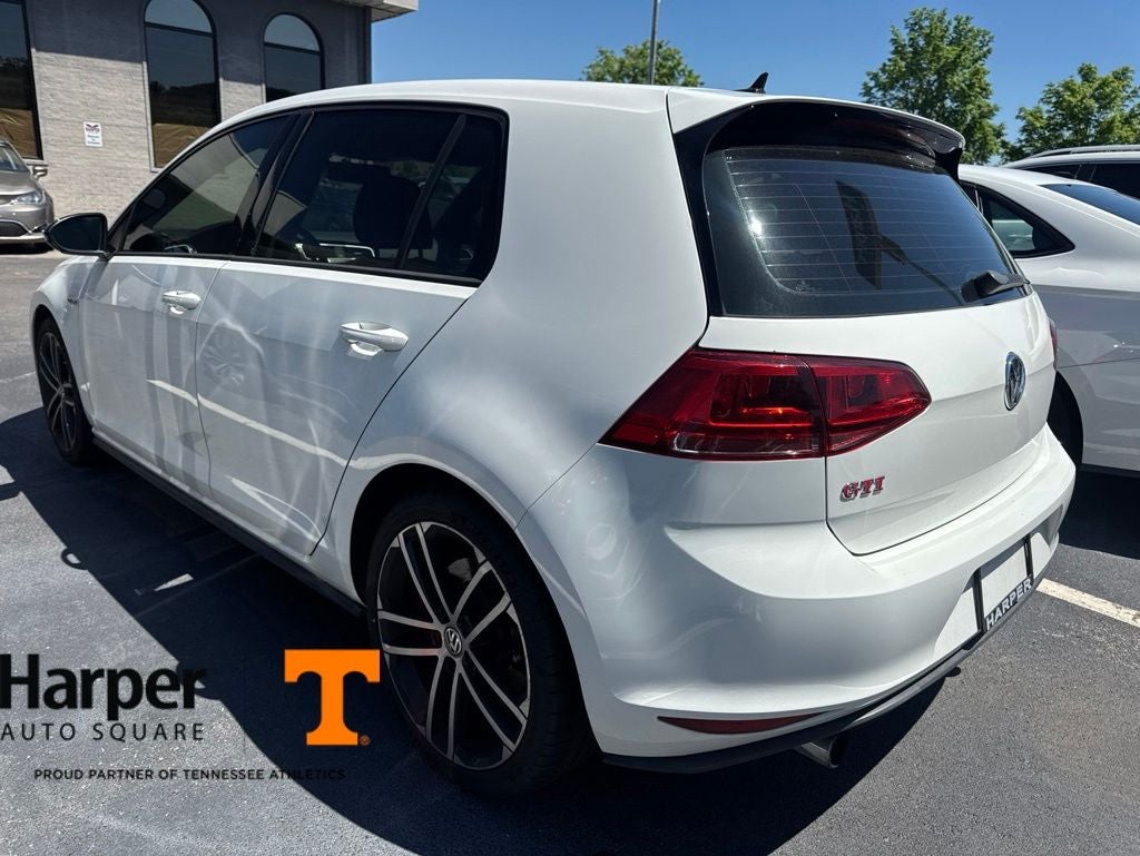 2017 Volkswagen Golf GTI Sport