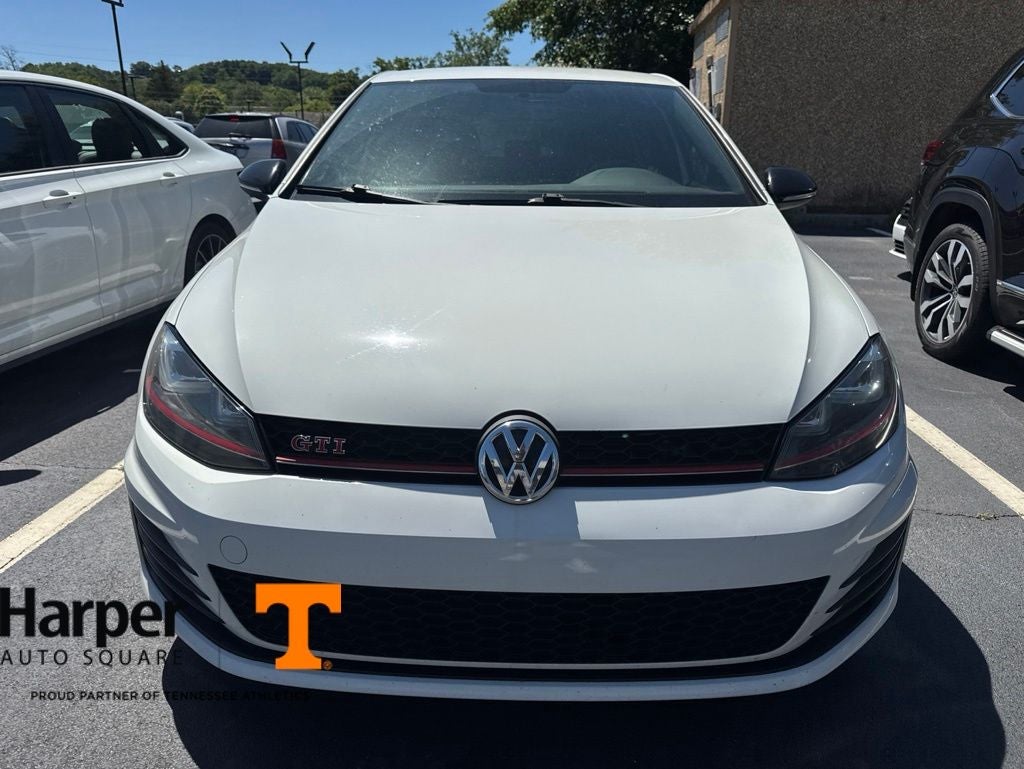 2017 Volkswagen Golf GTI Sport