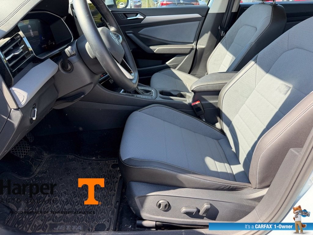 2025 Volkswagen Jetta 1.5T SE