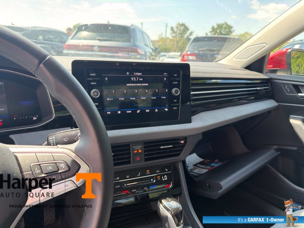 2025 Volkswagen Jetta 1.5T SE