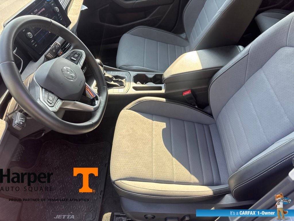 2025 Volkswagen Jetta 1.5T SE
