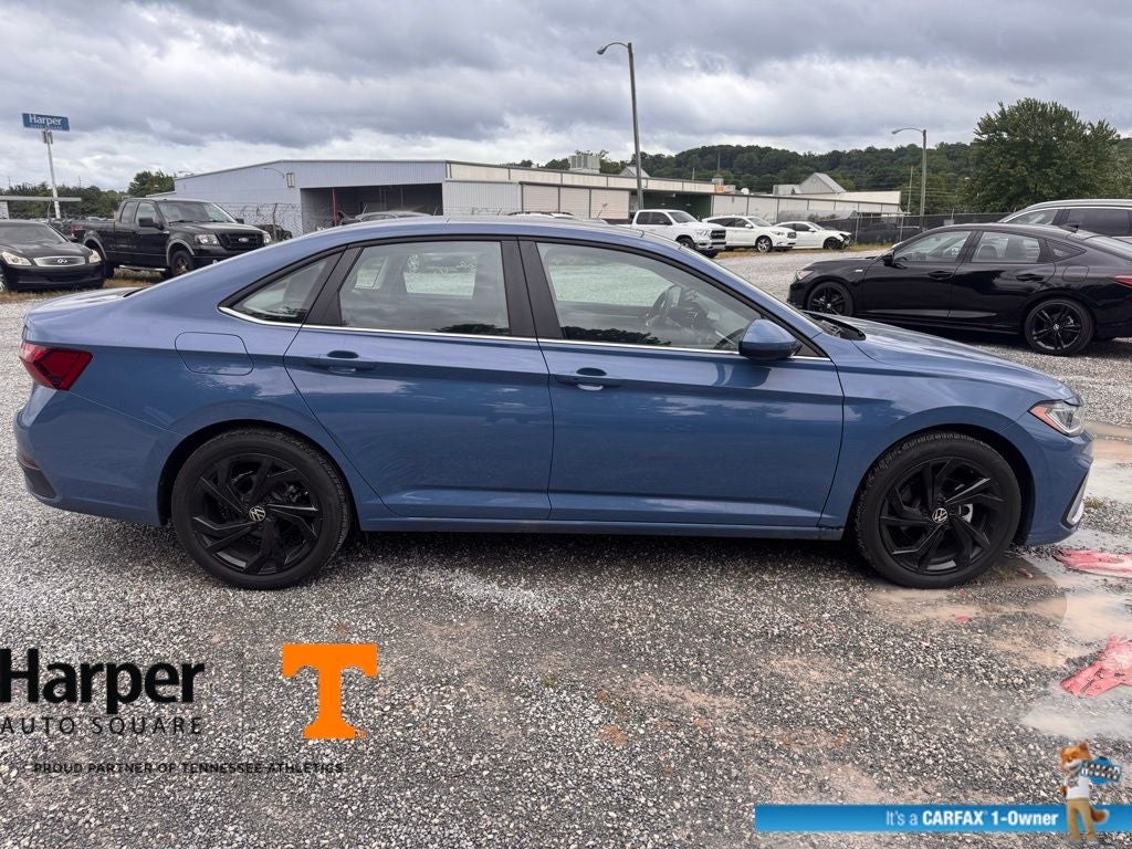 2025 Volkswagen Jetta 1.5T SE