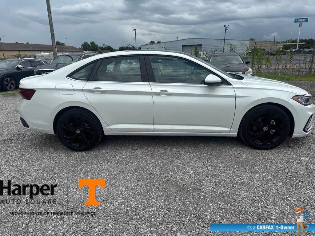 2025 Volkswagen Jetta 1.5T SE